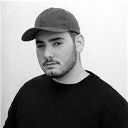 Fotógrafo freelance, utilizo cámaras desde pequeño. Cualquier persona puede acceder a mis clases, soy paciente y me explico con fluidez